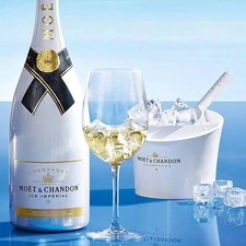 Moet chandon champagne - -,