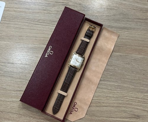 Omega vintage square - square, ref.