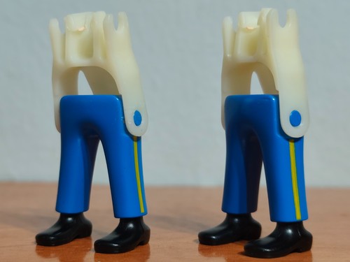 Playmobil piernas azules - piernas,