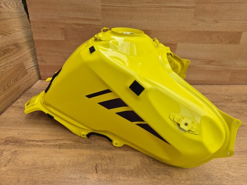 Serbatoio benzina suzuki - suzuki, v