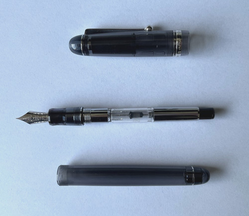 Pilot custom fine nib - 74,