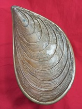 Grande svuotatasche vintage in ottone massiccio