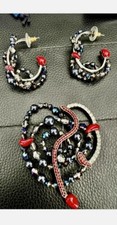 AUTHENTIC SWAROVSKI STUNNING
