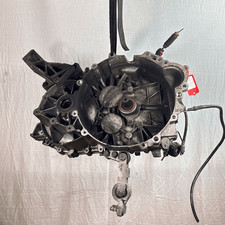 D5244T5, 8252153 Cambio compl.  VOLVO V70/XC70 2.4 D5 20V (136Kw) SW 5p/d/2401cc