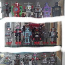 Set 6 robot in latta in