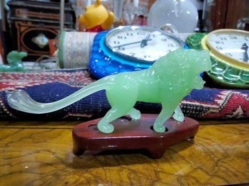 Giada scultura cane - scultura,