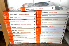 Lotto fantascienza Collana Urania 21 volumi come da foto