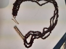 Collana a più fili di granato taglio antico fermezza oro K 14 fine 800 primi 900