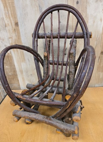 Sedia vintage primitiva