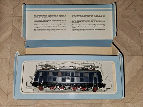 Märklin 3024 locomotive - h0,