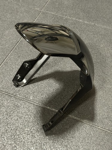 Front fender triumph - front,