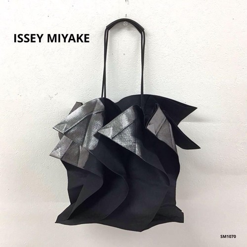 Issey miyake standard bag - issey,