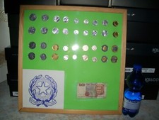 # 1 quadro di monete