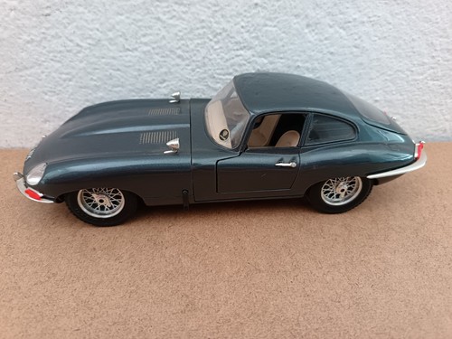 1682a bburago jaguar coupe - e,
