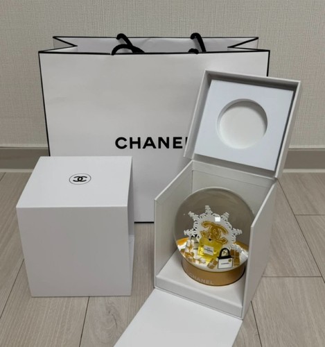 Chanel 2024 snow - snow, ball