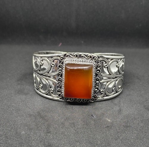 Bracciale corniola fatto - , a