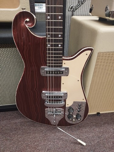 Rara chitarra vintage 1965