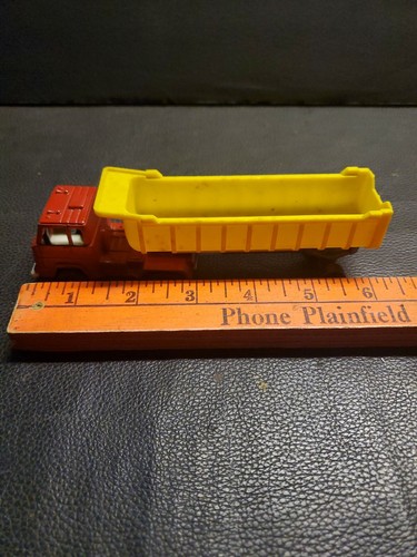 Tootsietoy gravel hauler - gravel,
