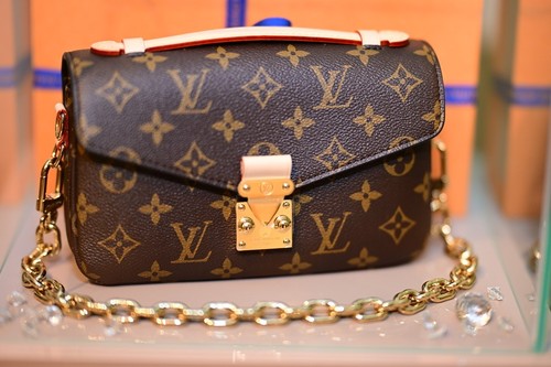 Nuova pochette louis vuitton - nuova:,