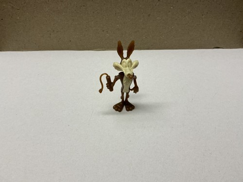 Willy coyote con dinamite - willy,