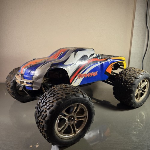 Traxxas revo nitro - revo,