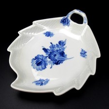Royal Copenhagen Porcellana Piatto Foglie Serie Fiore Blu Liscio 10/8002 1. Scelta +