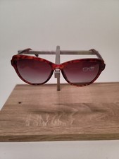 Occhiali da sole non ufficiali