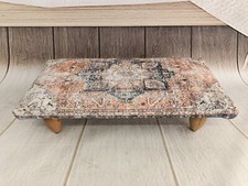 Sgabello sotto scrivania