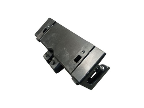 Lock tailgate - ,