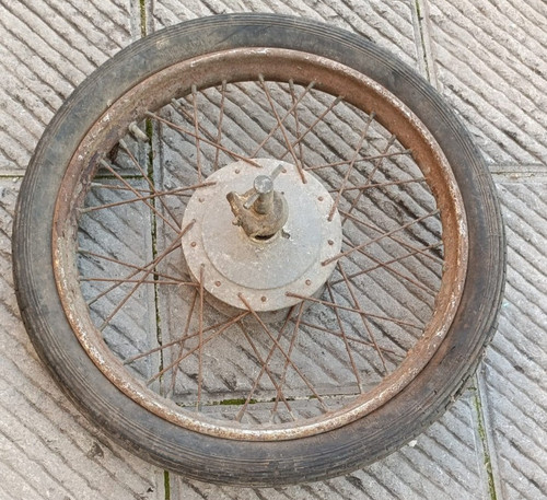 Ruota anteriore con - , moto