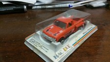 YATMING YAT MING  1/64 CHEVROLET CHEVY PICK UP ORANGE VERY GOOD VINTAGE