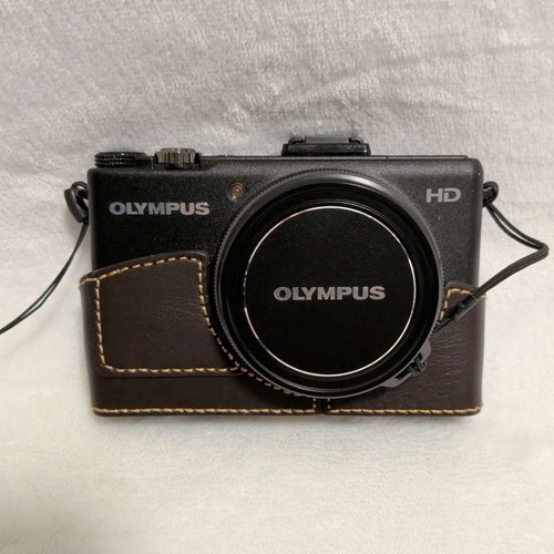 Fotocamera digitale compatta