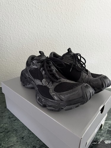 Sneakers carrelli elevatori