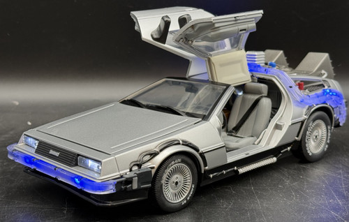 Diamond select delorean - diamond, time