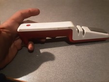 AFFILACOLTELLI VINTAGE IN PLASTICA DURA U.K. NO: 1021597 CON PIETRA LUNGHEZZA 22