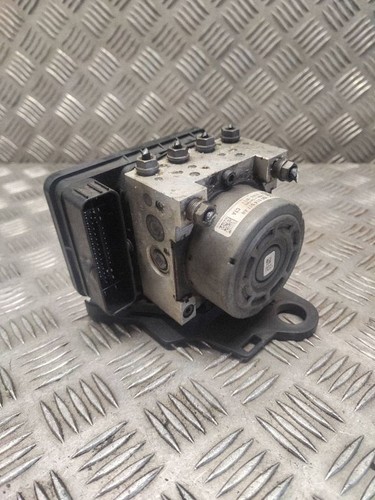 Pompa abs volkswagen passat - abs, b8