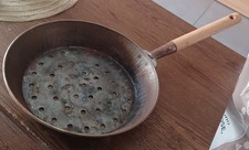 Padella forata per - castagne, in