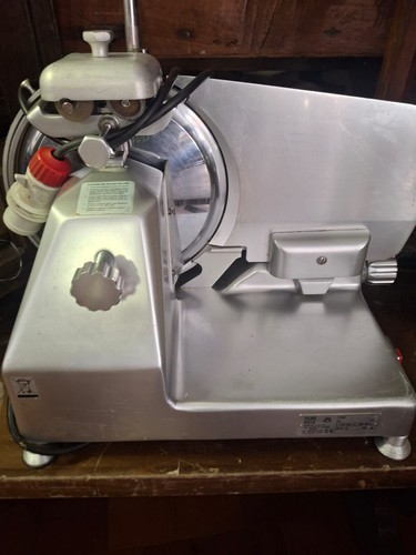 Affettatrice elettrica - ,