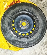4 Gomme invernali Pirelli Snowcontrol Winter + cerchi R15