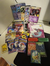 Lotto Pokemon Carte Jumbo + Mini Album + Sleeve + Stand + Guide + Adesivi