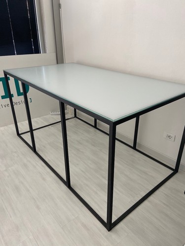 Tavolo industrial design con