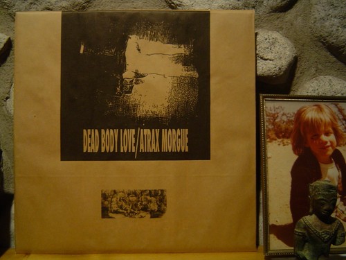 Dead body love - love/atrax, morgue