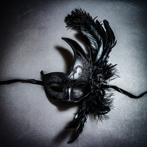 Ostrich side feather - side,
