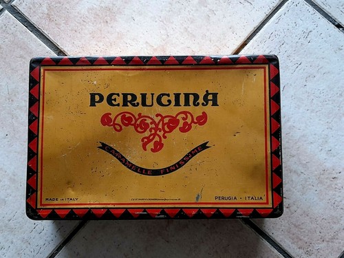 Scatola latta vintage - in,