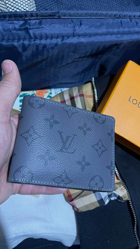Louis vuitton monogram logo - louis,