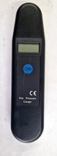 MANOMETRO DIGITALE MISURAZIONE PRESSIONE GOMME PER AUTO MOTO
