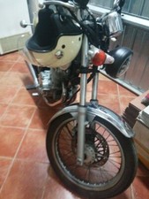Moto Suzuki 250 tu