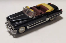 ROAD SIGNATURE 1:43 AUTO DIE CAST CADILLAC COUPE DEVILLE 1949 NERO  ART VARIE E
