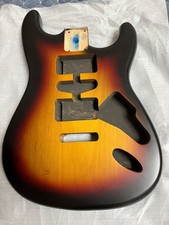 Corpo chitarra elettrica D S D start Alder vernice nitrocellulosa rosso tramonto satinato