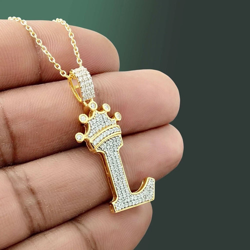 Collana con ciondolo iniziale